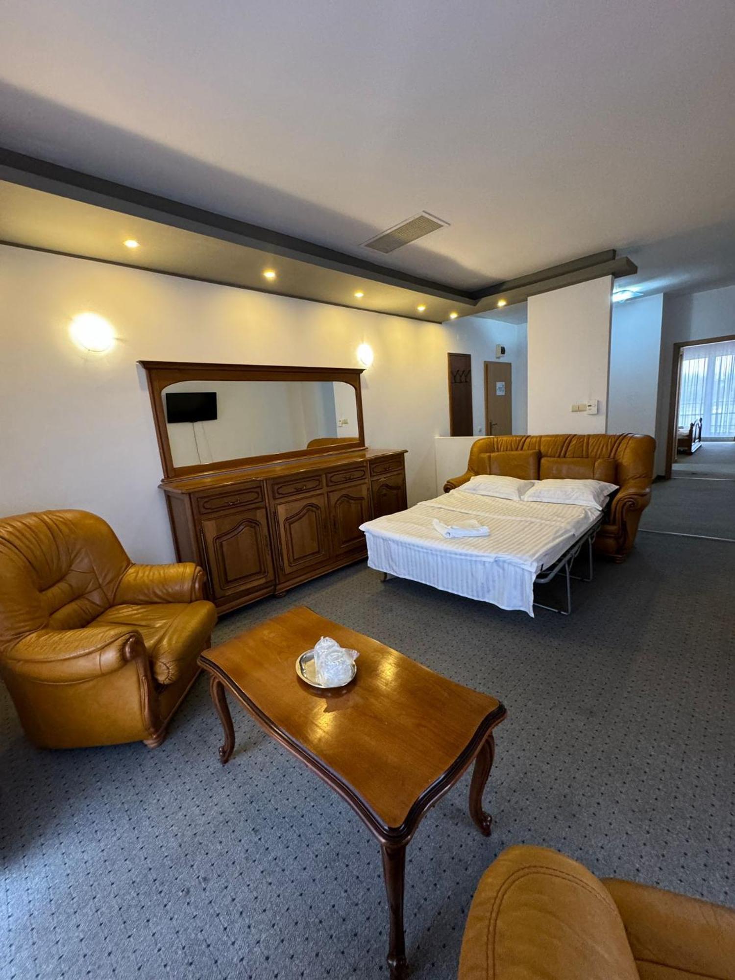 Hotel Vestem Bagian luar foto